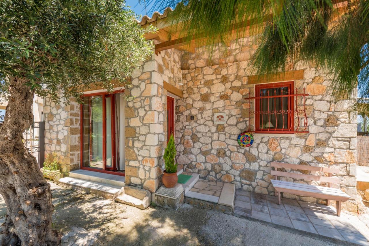 أرغاسي Casa Petra - Stone Cottage Farmhouses المظهر الخارجي الصورة